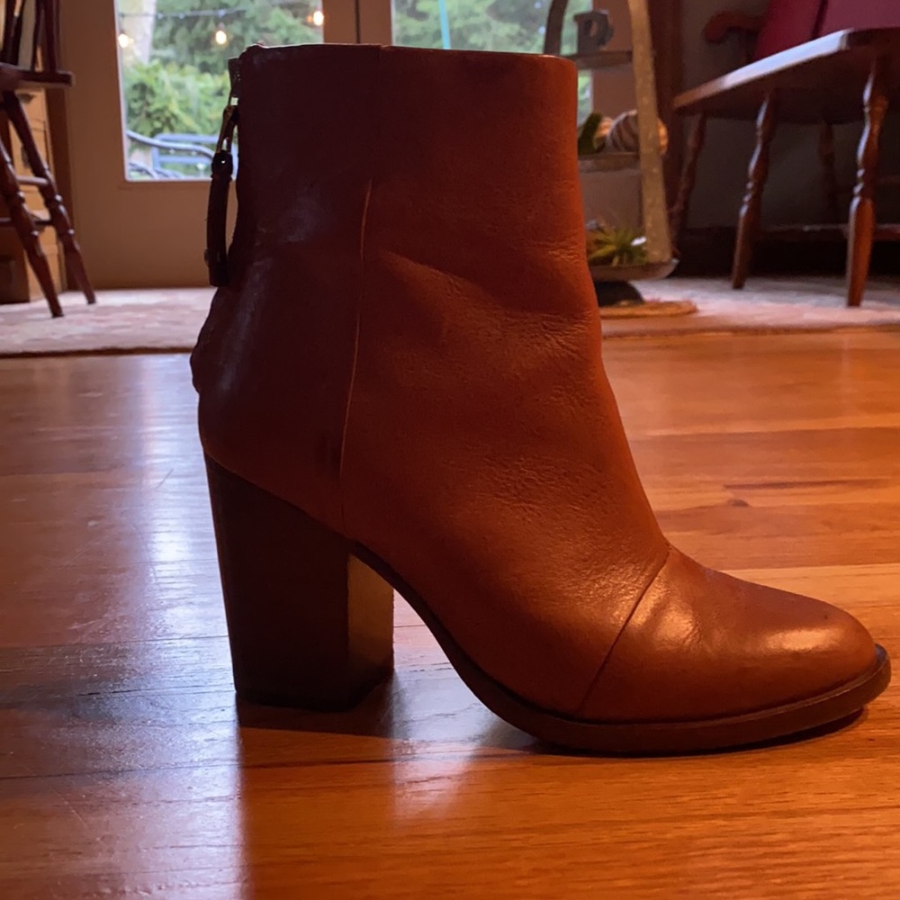 Rag & Bone Leather Ankle Boots or Booties Size 36